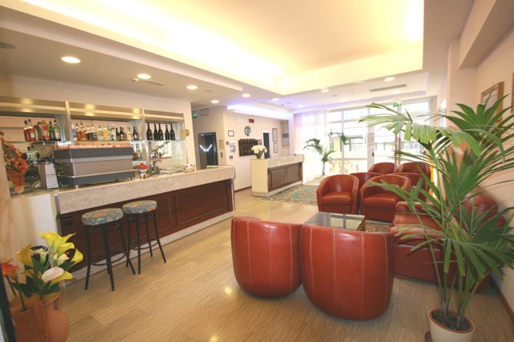 Hotel Sole Mio Rimini Exteriör bild