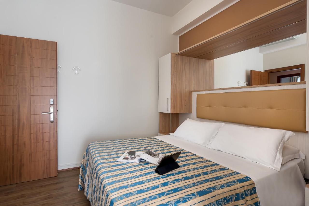 Hotel Sole Mio Rimini Exteriör bild